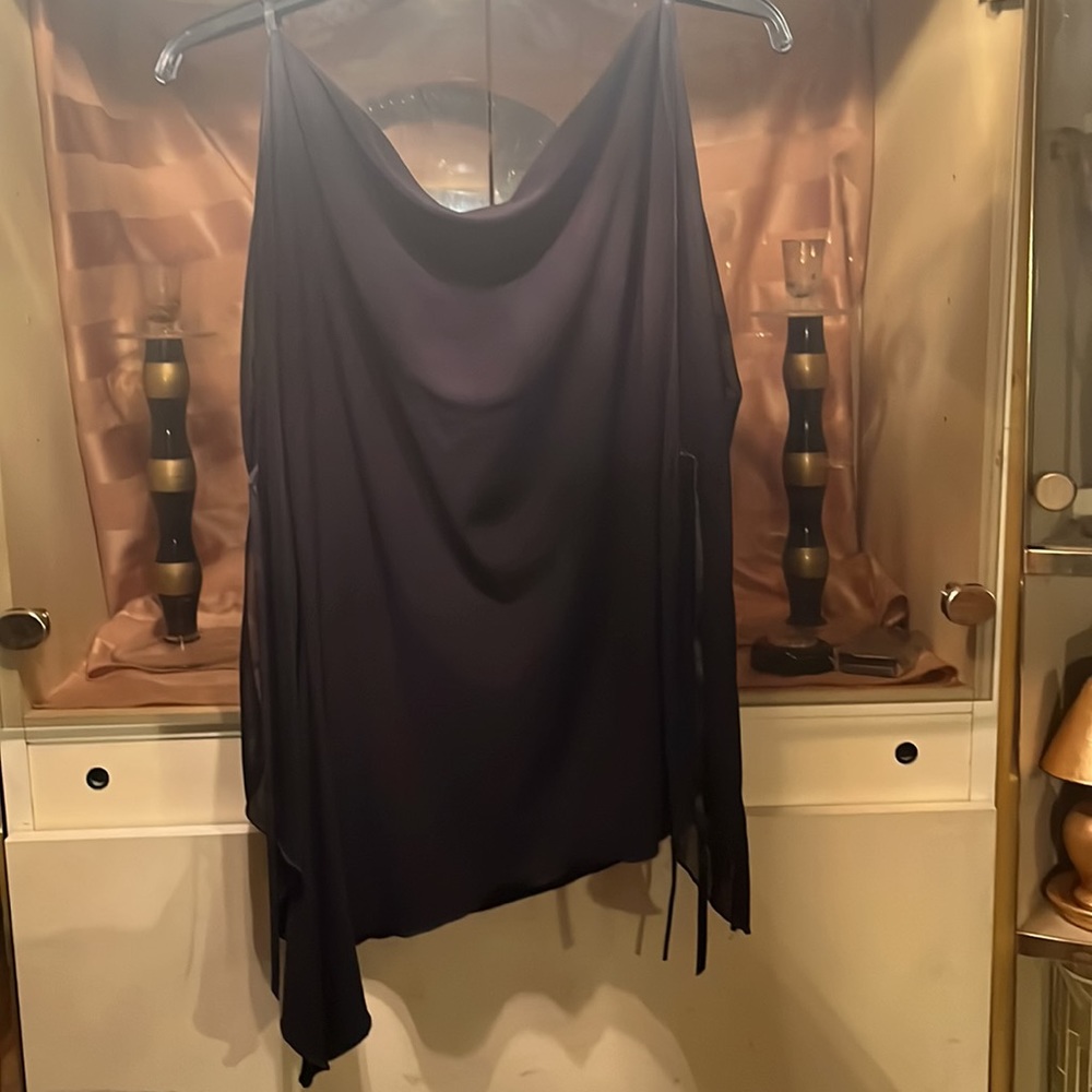 Nice black top - Picture 3 of 3